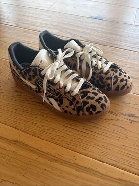 Reebok Leopard Print Low-Top Sneakers - Brown & Black